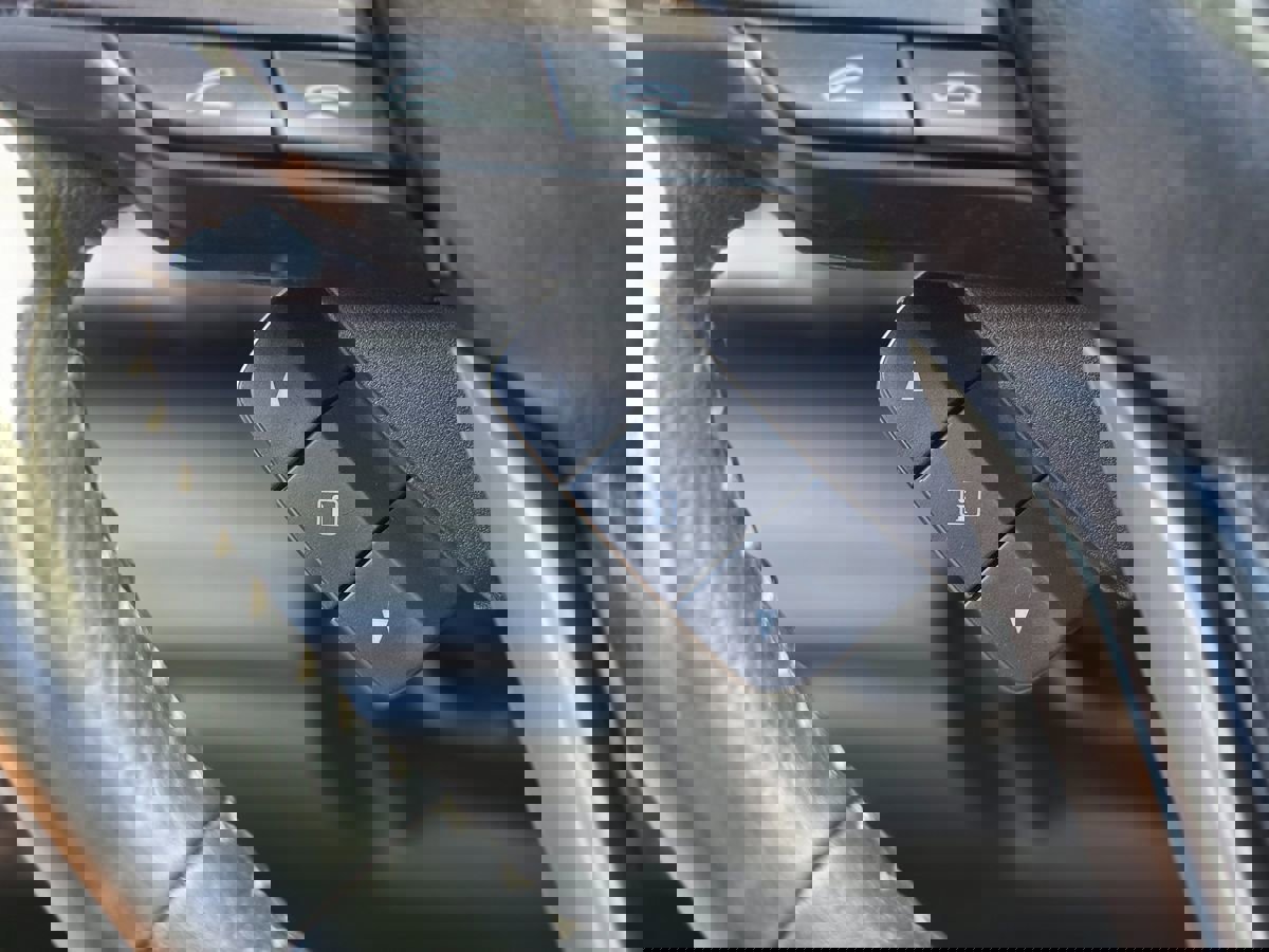 Used 2022 Subaru Outback Limited image 31