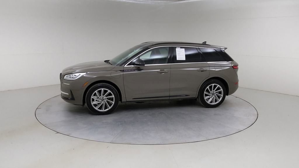 Used 2025 Lincoln Corsair Grand Touring w/ Towing Package image 19