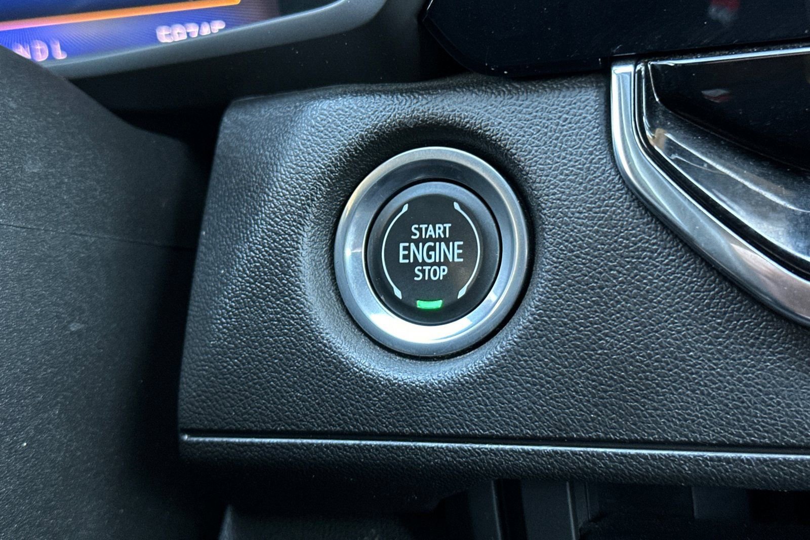 Used 2023 Chevrolet Colorado Trail Boss w/ Technology Package AWD/4WD image 20