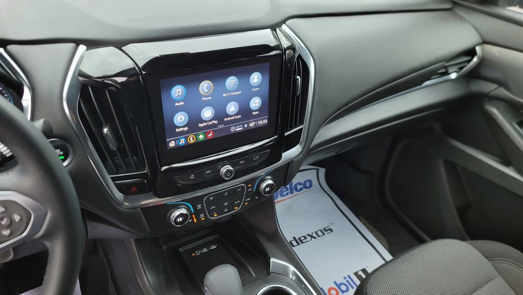 Used 2023 Chevrolet Traverse LT image 21