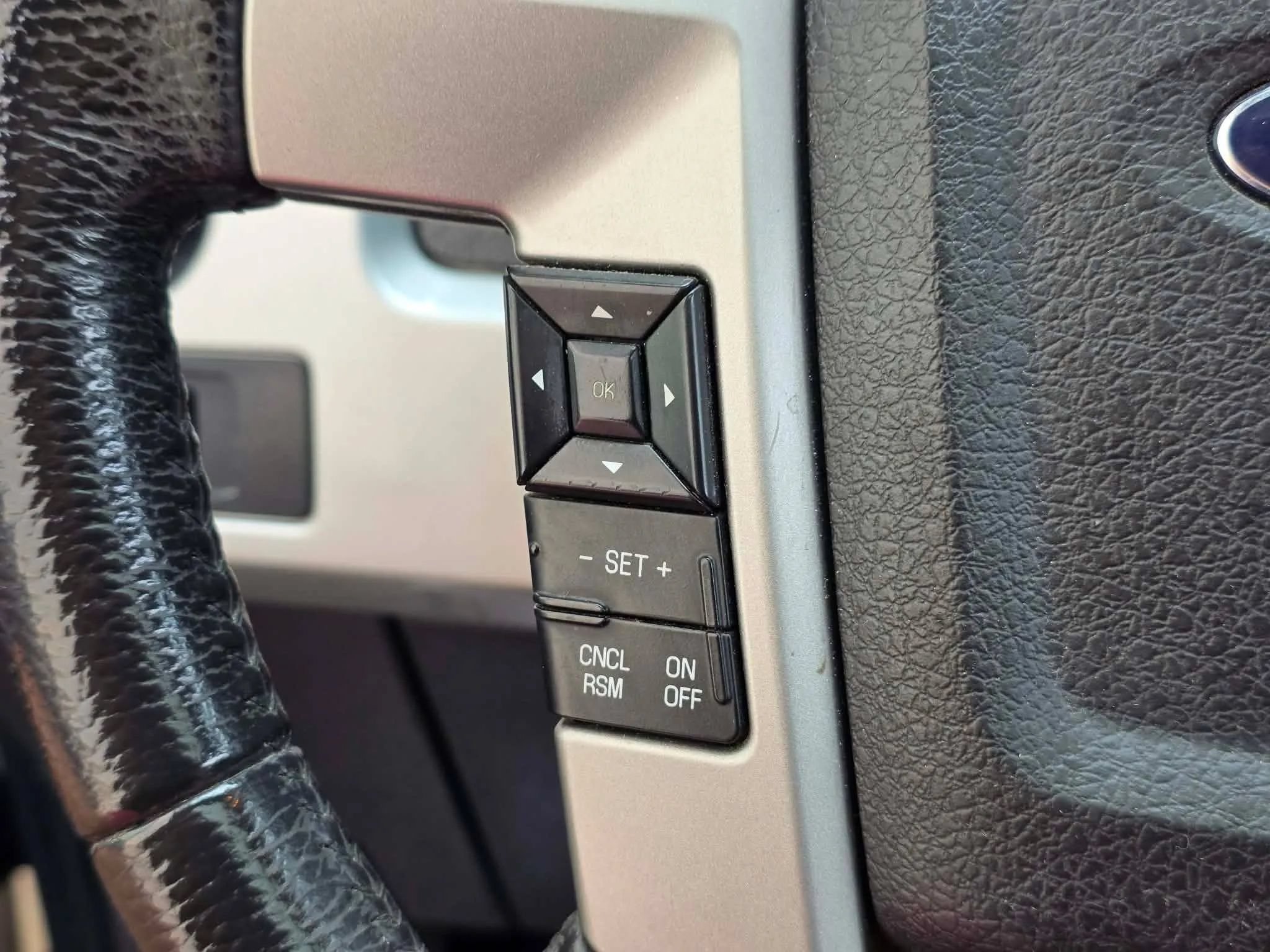 Used 2011 Ford F150 Lariat Limited RWD image 18