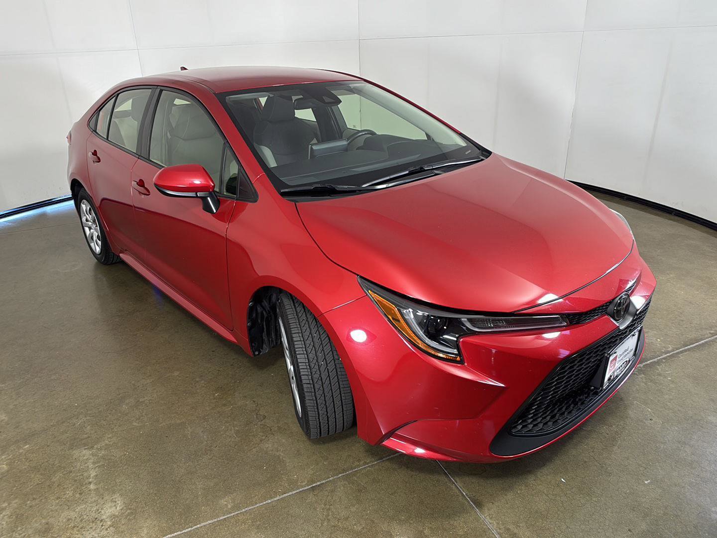 Used 2020 Toyota Corolla LE FWD image 7