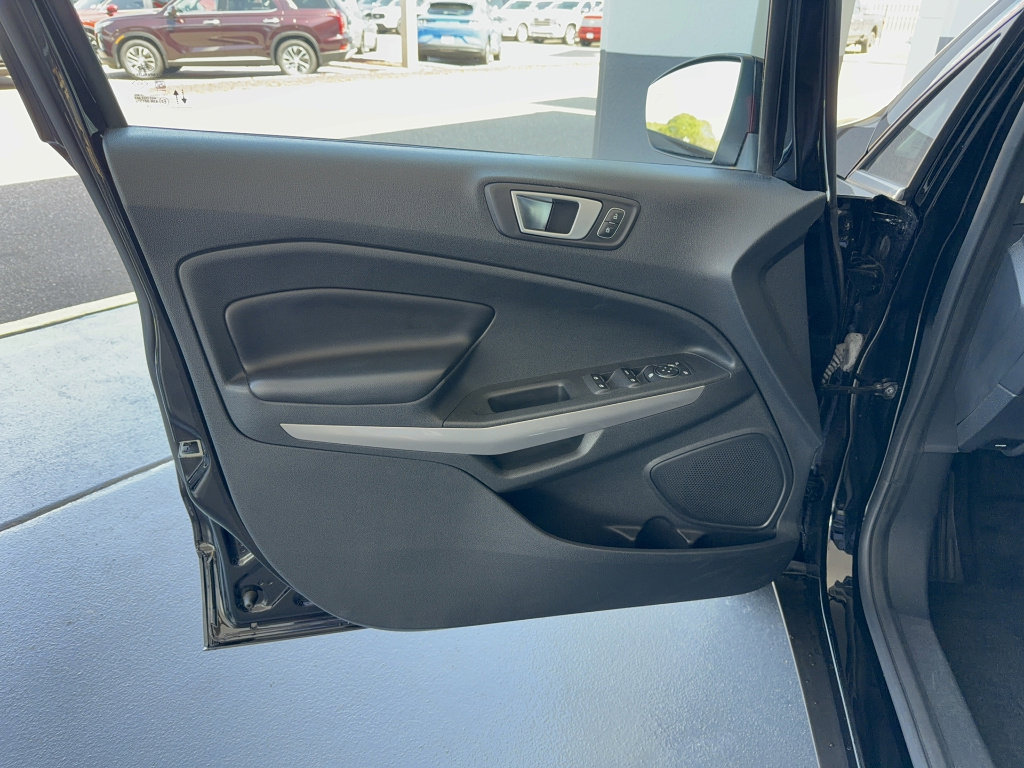 Certified 2020 Ford EcoSport Titanium w/ Interior Protection Package image 9