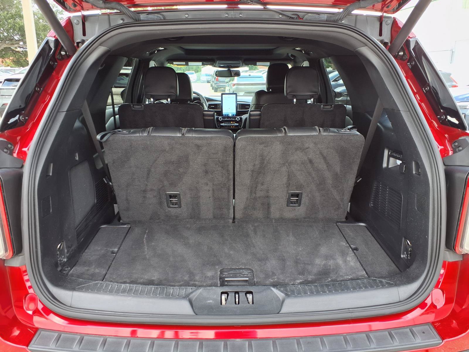 Used 2022 Ford Explorer ST w/ Equipment Group 401A AWD/4WD image 19