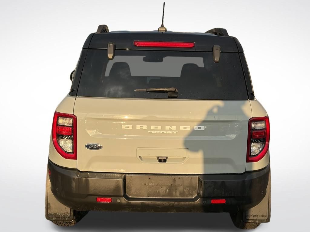Used 2023 Ford Bronco Sport Outer Banks w/ Tech Package AWD/4WD image 8