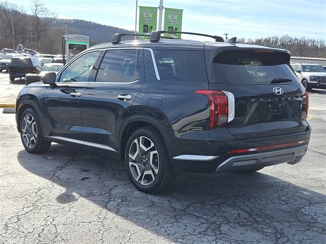 Used 2023 Hyundai Palisade Limited image 4