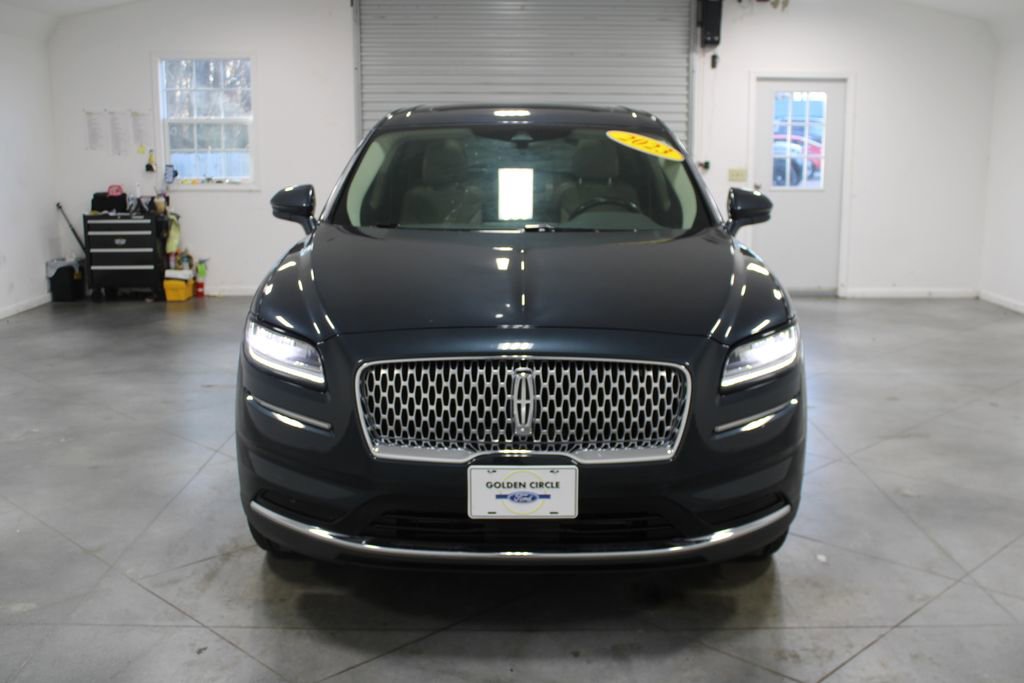 Used 2023 Lincoln Nautilus Reserve image 3