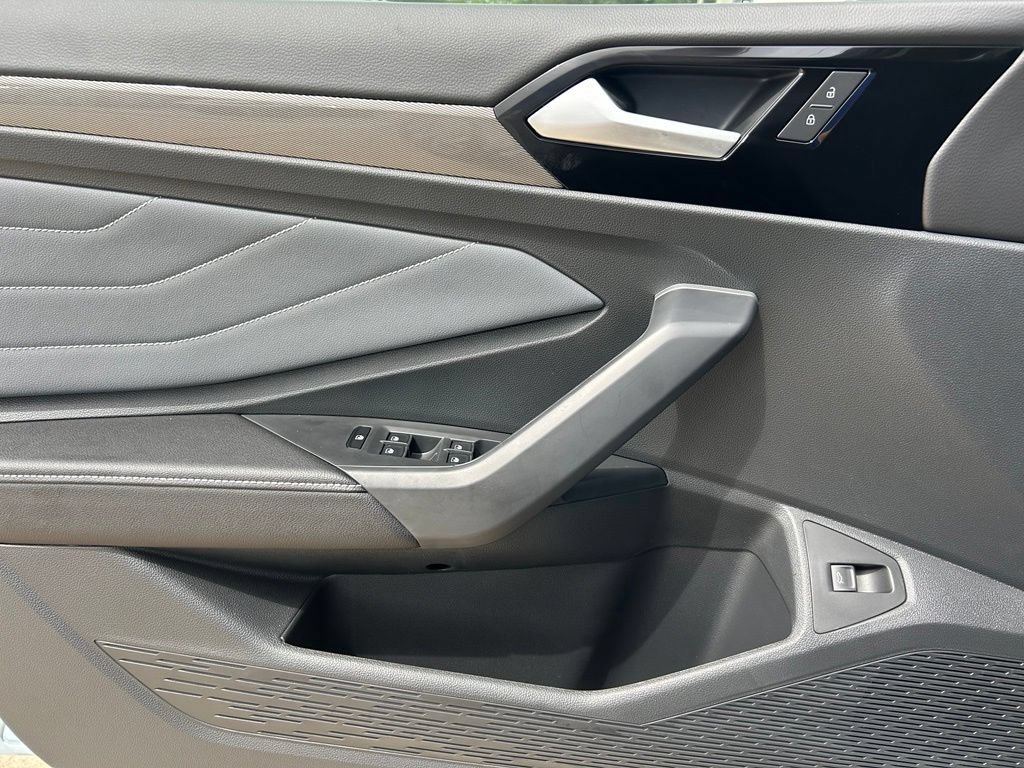 New 2027 Volkswagen Jetta SEL FWD image 18
