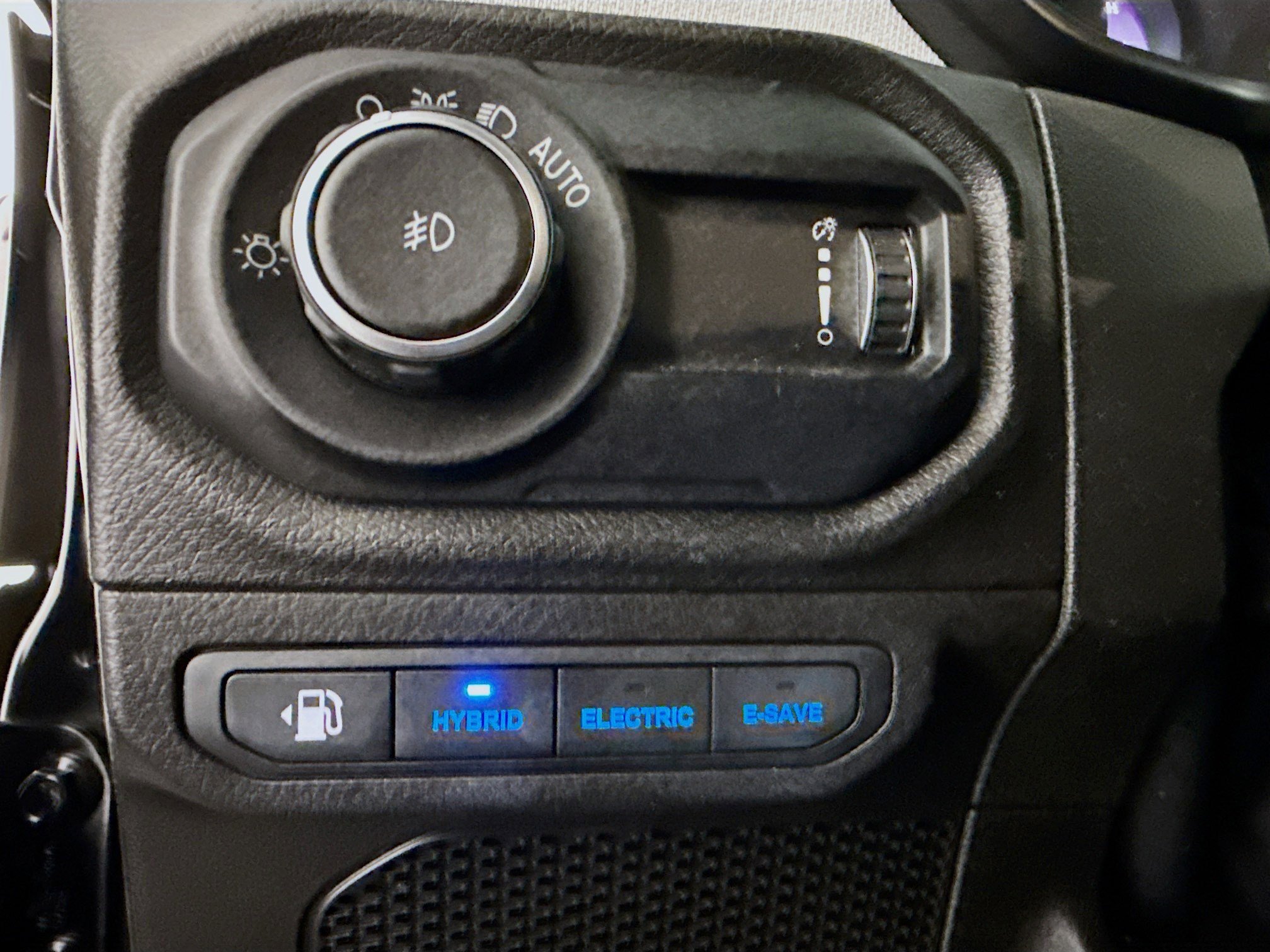 Used 2024 Jeep Wrangler Unlimited AWD/4WD image 42