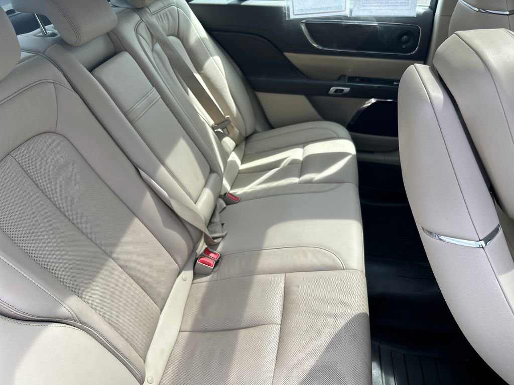 Used 2020 Lincoln Continental Reserve AWD/4WD image 13