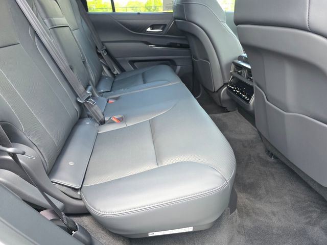New 2026 Lexus LX 600 4WD w/ Luxury Package image 13