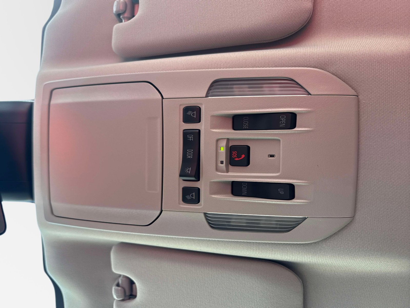 New 2026 Toyota Highlander XLE image 29