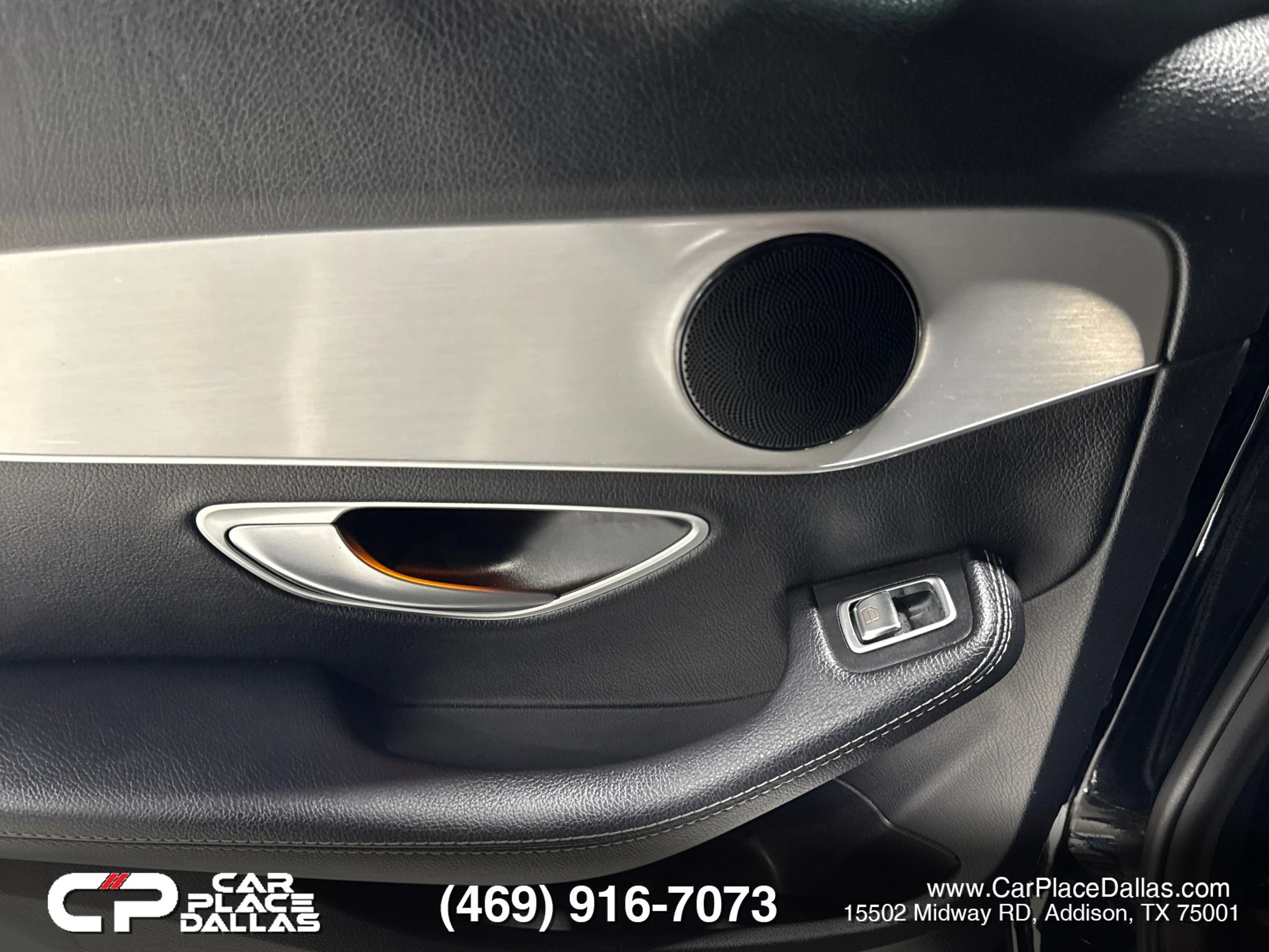 Used 2019 Mercedes-Benz C 300 Sedan w/ Premium Package image 17