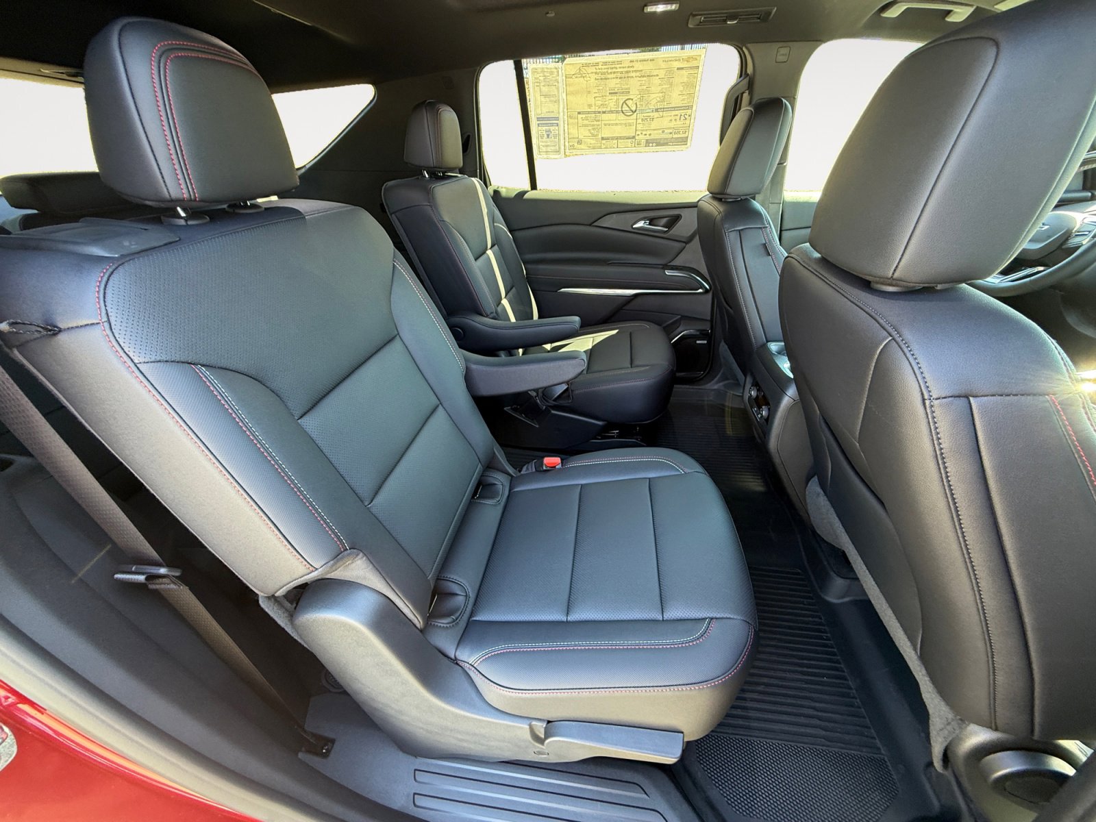 New 2026 Chevrolet Traverse Z71 w/ Enhanced Driving Package AWD/4WD image 18