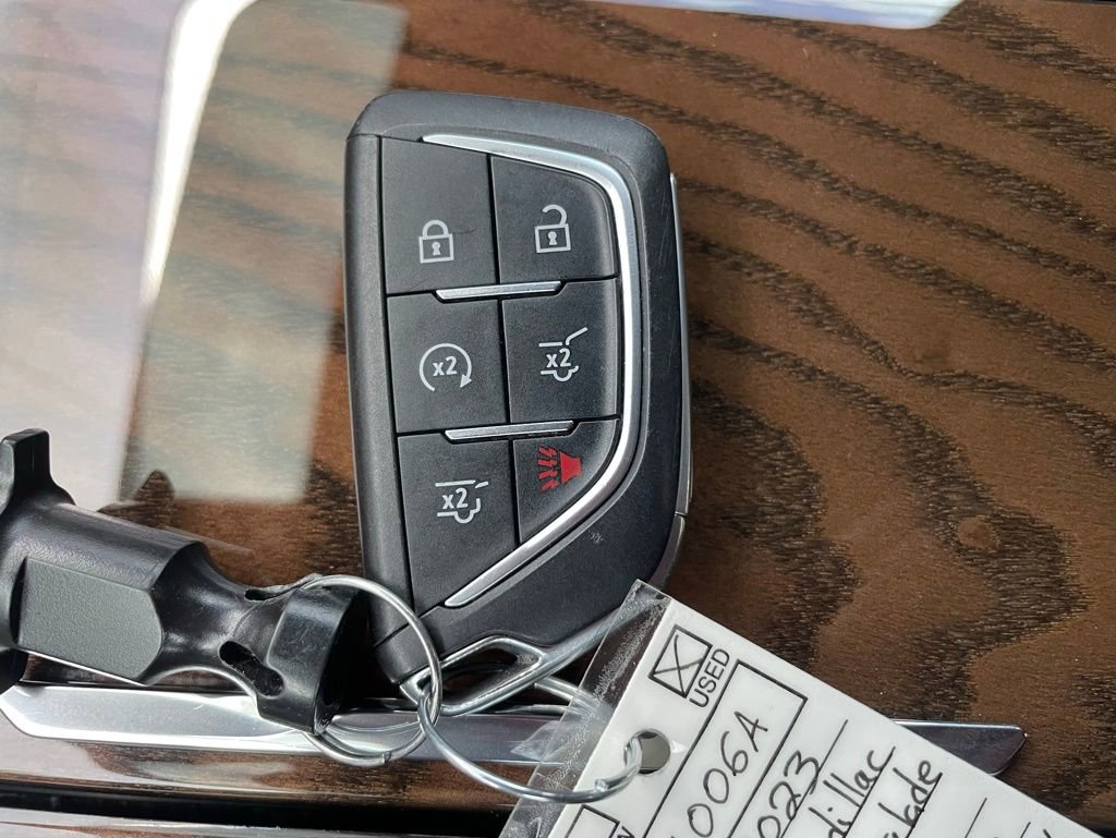 Used 2023 Cadillac Escalade ESV Sport Platinum w/ LPO, Floor Liner Package AWD/4WD image 22