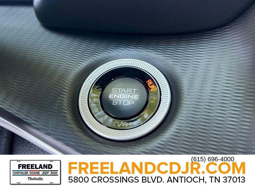 New 2025 Jeep Grand Cherokee L Altitude image 11