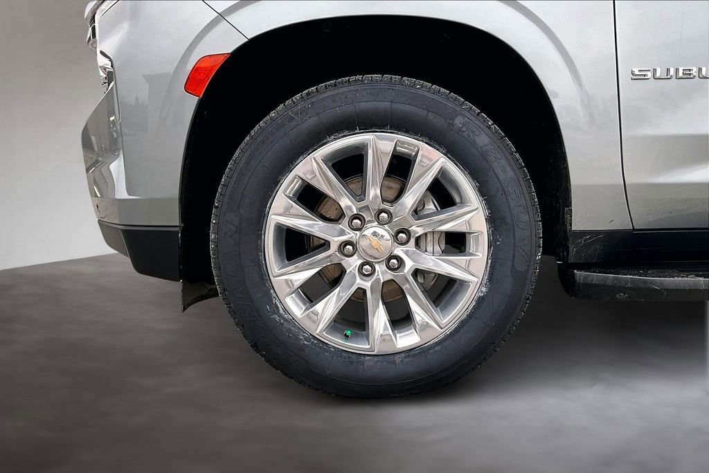 Used 2024 Chevrolet Suburban Premier image 34