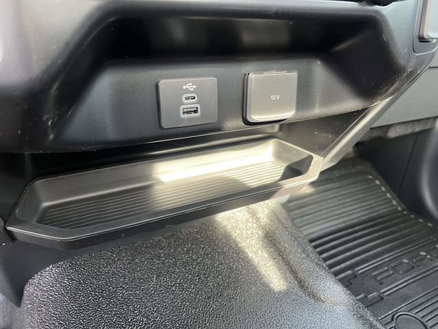 New 2026 Ford F250 XL w/ XL Chrome Package RWD image 17