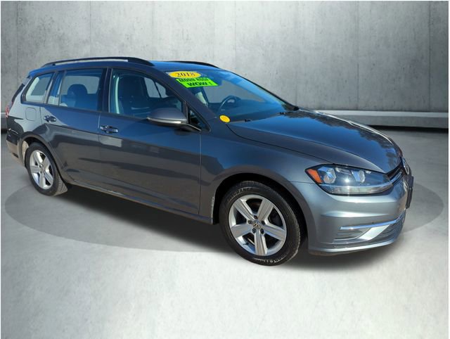 Used 2018 Volkswagen Golf SE image 9