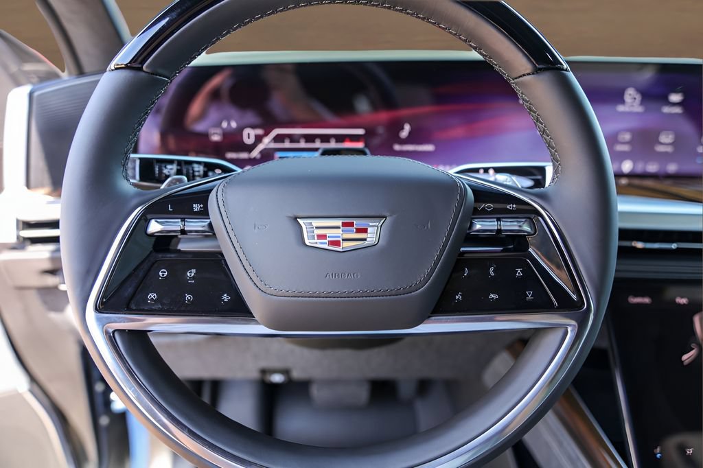 Certified 2026 Cadillac Escalade ESV Platinum Sport w/ LPO, ONYX Package AWD/4WD image 12