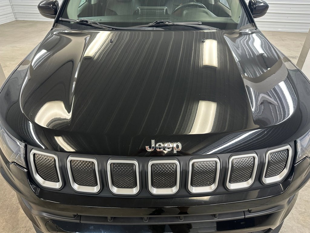 Used 2022 Jeep Compass Latitude w/ Convenience Group image 39