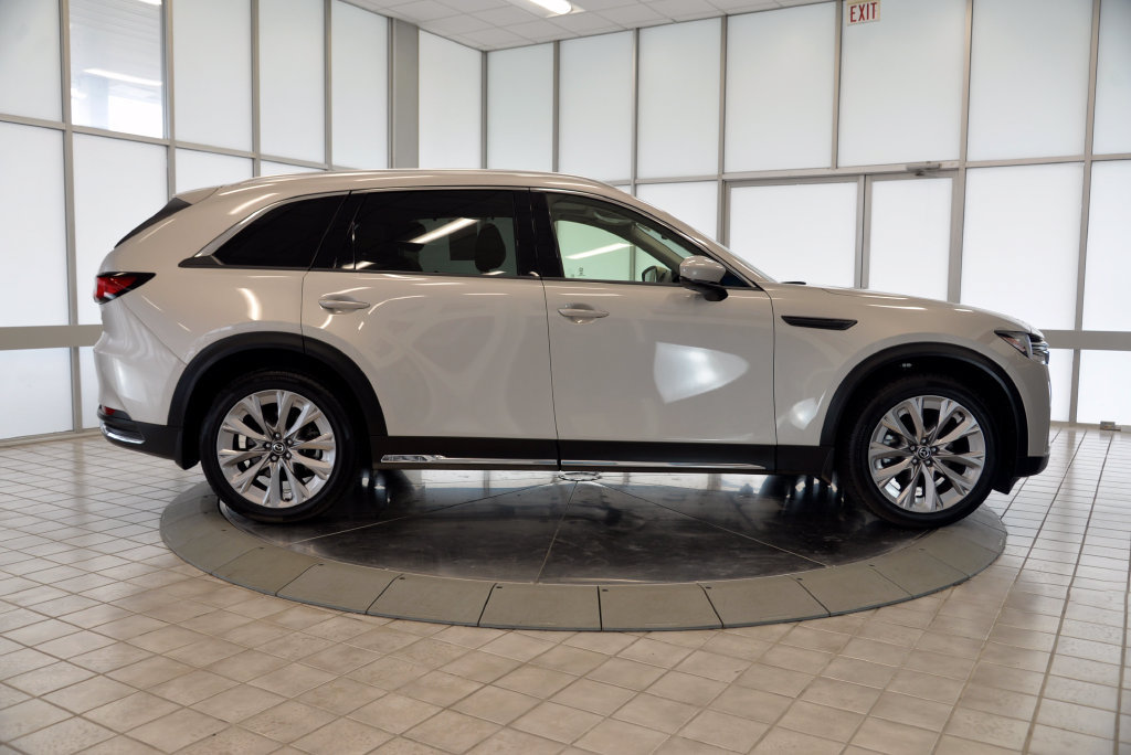 Certified 2024 MAZDA CX-90 3.3 Turbo w/ Premium Package AWD/4WD image 9