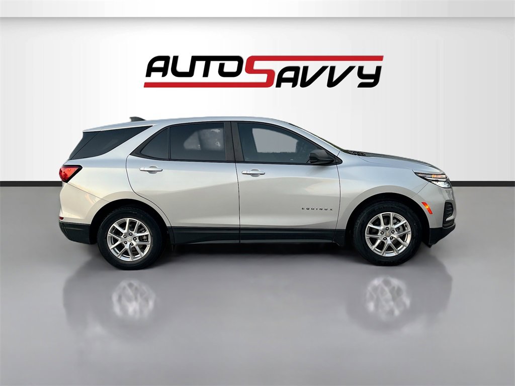 Used 2022 Chevrolet Equinox LS w/ LS Convenience Package image 8