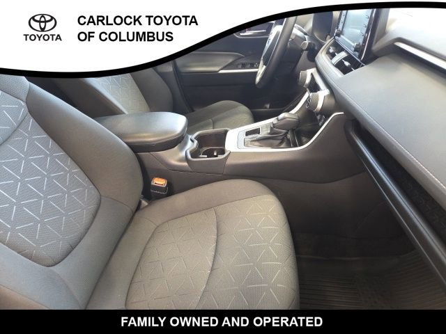 Used 2022 Toyota RAV4 XLE w/ Convenience Package AWD/4WD image 21