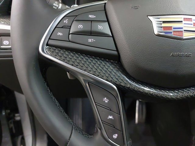 Used 2025 Cadillac XT5 Sportv w/ LPO, Floor Liner Package image 17