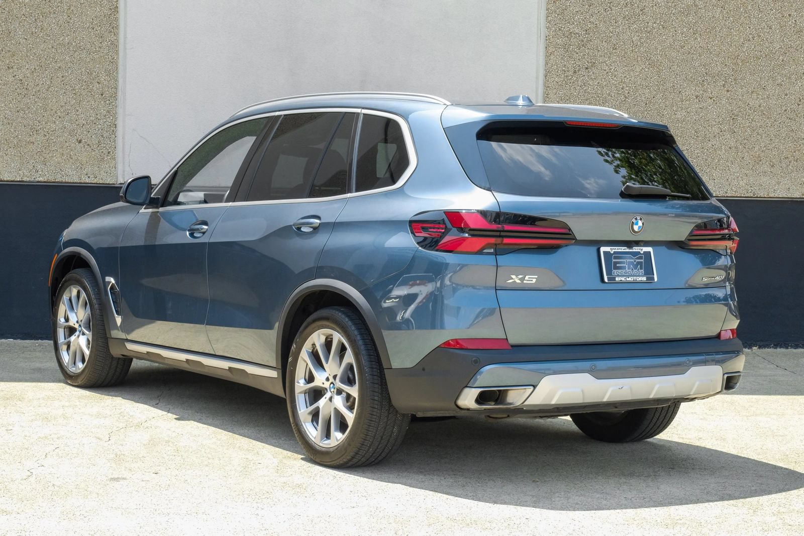 Used 2024 BMW X5 sDrive40i w/ Premium Package RWD image 10