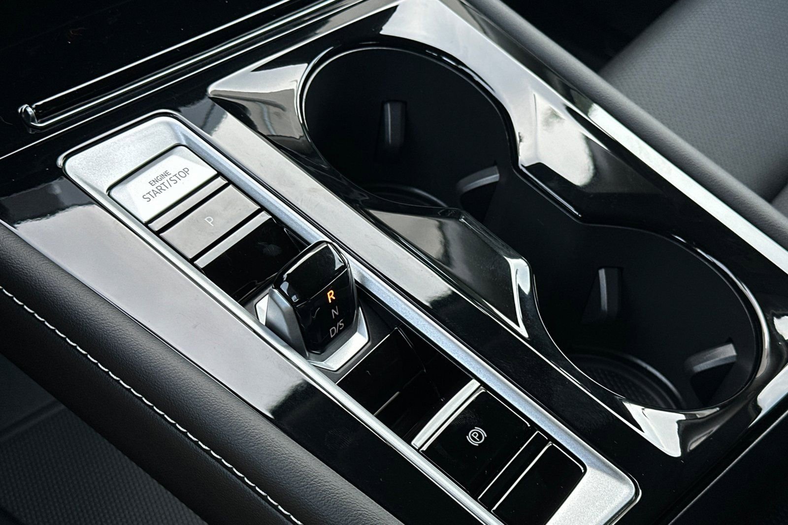 New 2026 Volkswagen Atlas SE image 20