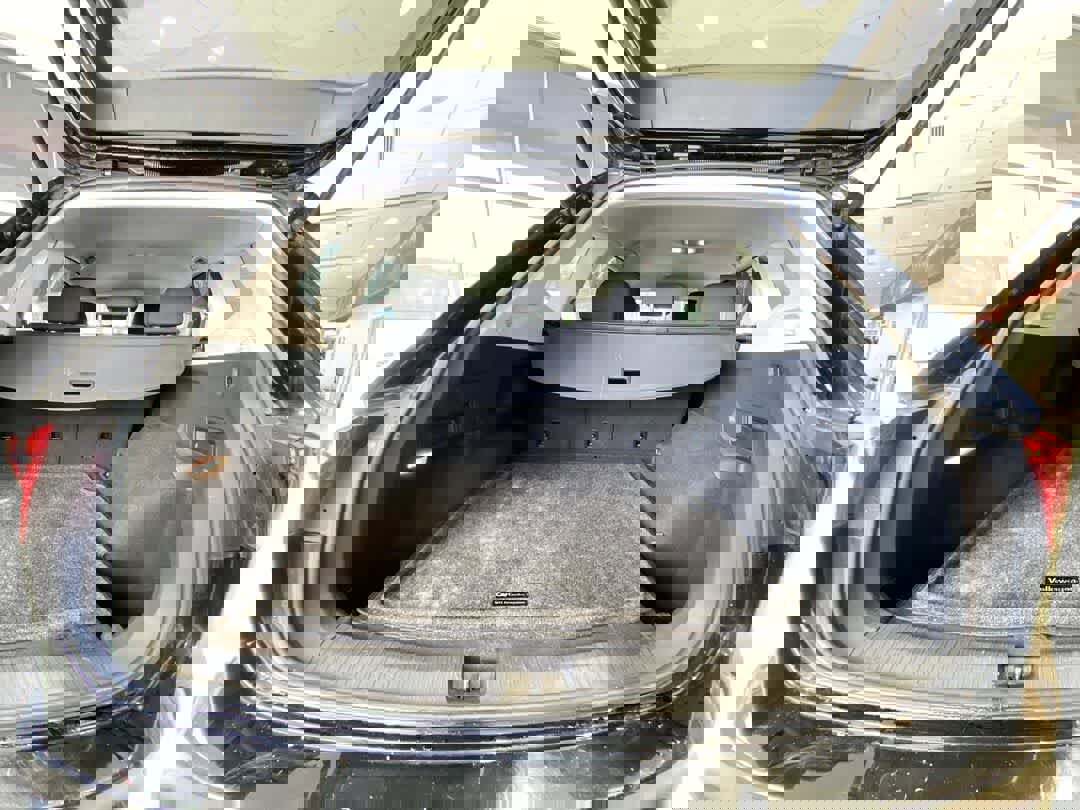 Used 2019 Volkswagen Tiguan S image 25