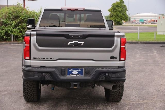 Used 2024 Chevrolet Silverado 2500 ZR2 w/ ZR2 Bison Edition AWD/4WD image 6