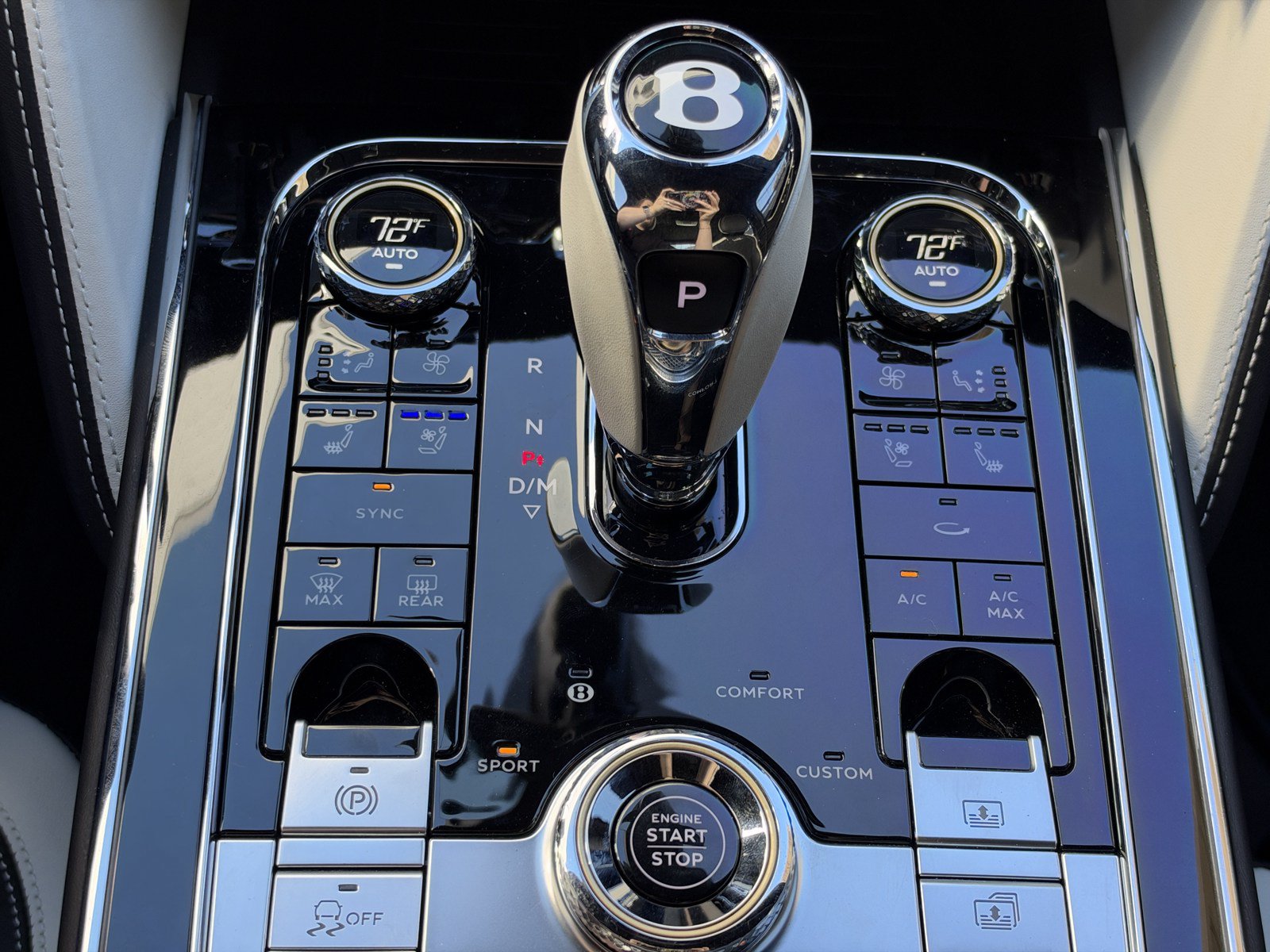 Certified 2023 Bentley Flying Spur W12 AWD/4WD image 30