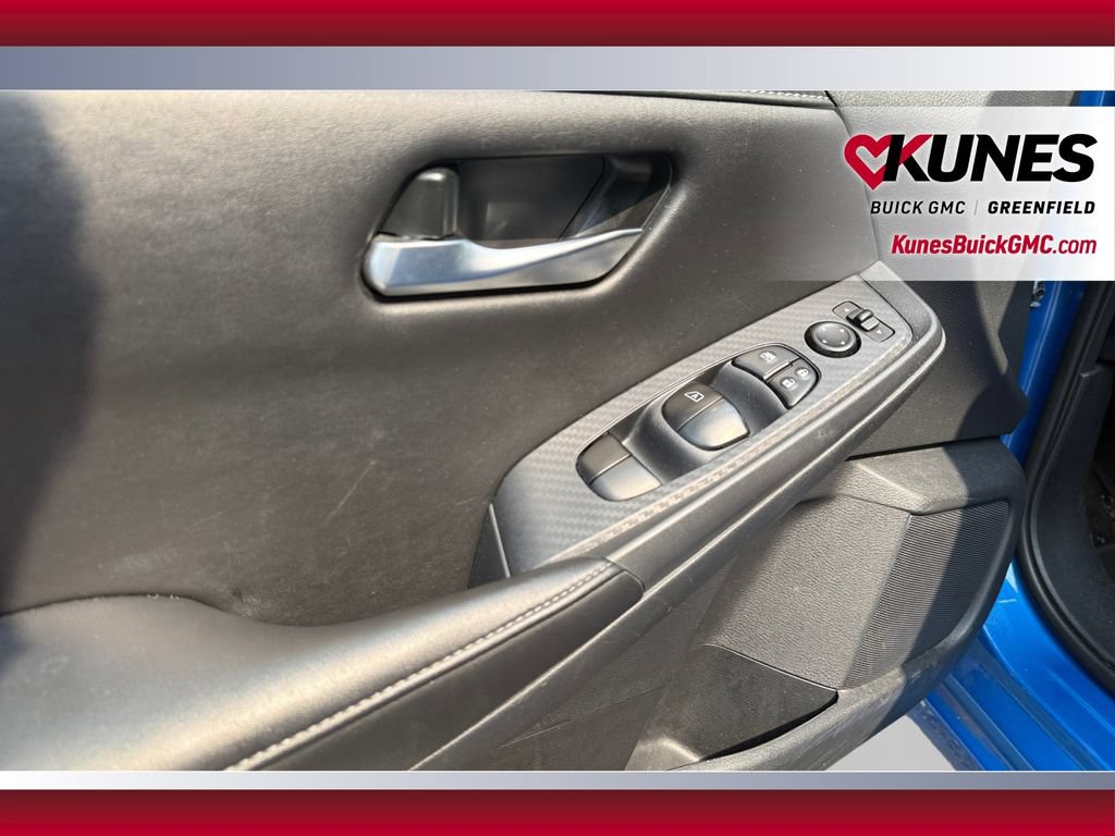 Used 2024 Nissan Sentra SV FWD image 15