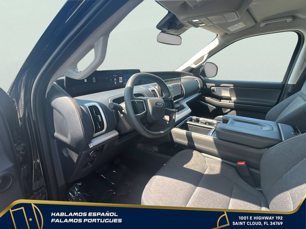 Used 2025 Ford Expedition Active AWD/4WD image 34