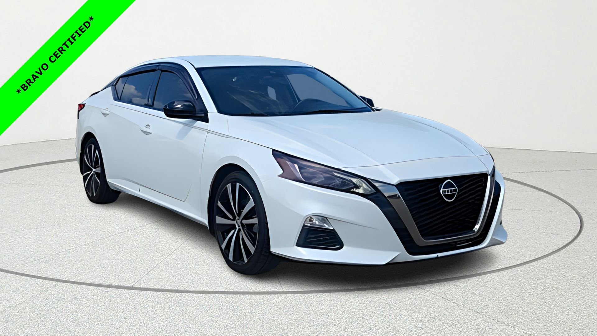 Used 2021 Nissan Altima 2.5 SR FWD image 1