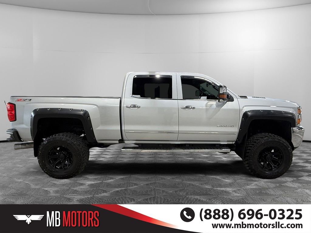 Used 2016 Chevrolet Silverado 2500 LTZ w/ LTZ Plus Package image 2