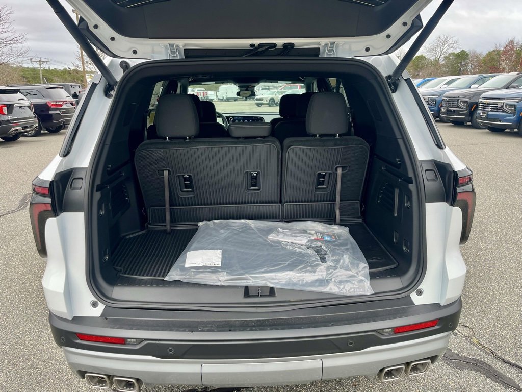 New 2026 Chevrolet Traverse LT image 5