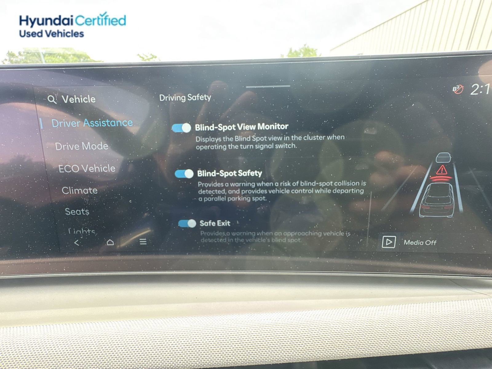 Used 2025 Hyundai Tucson Limited image 27