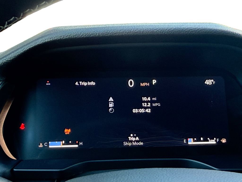 New 2025 Jeep Grand Cherokee Laredo X w/ Luxury Tech Group I image 13