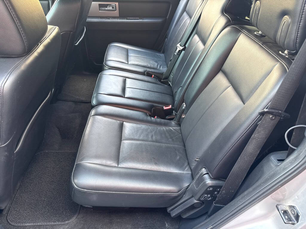 Used 2015 Ford Expedition Limited w/ Equipment Group 301A RWD image 11