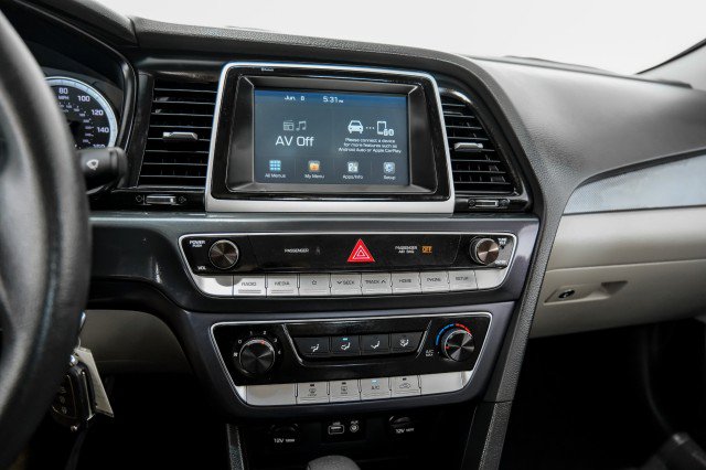 Used 2018 Hyundai Sonata SE FWD image 22