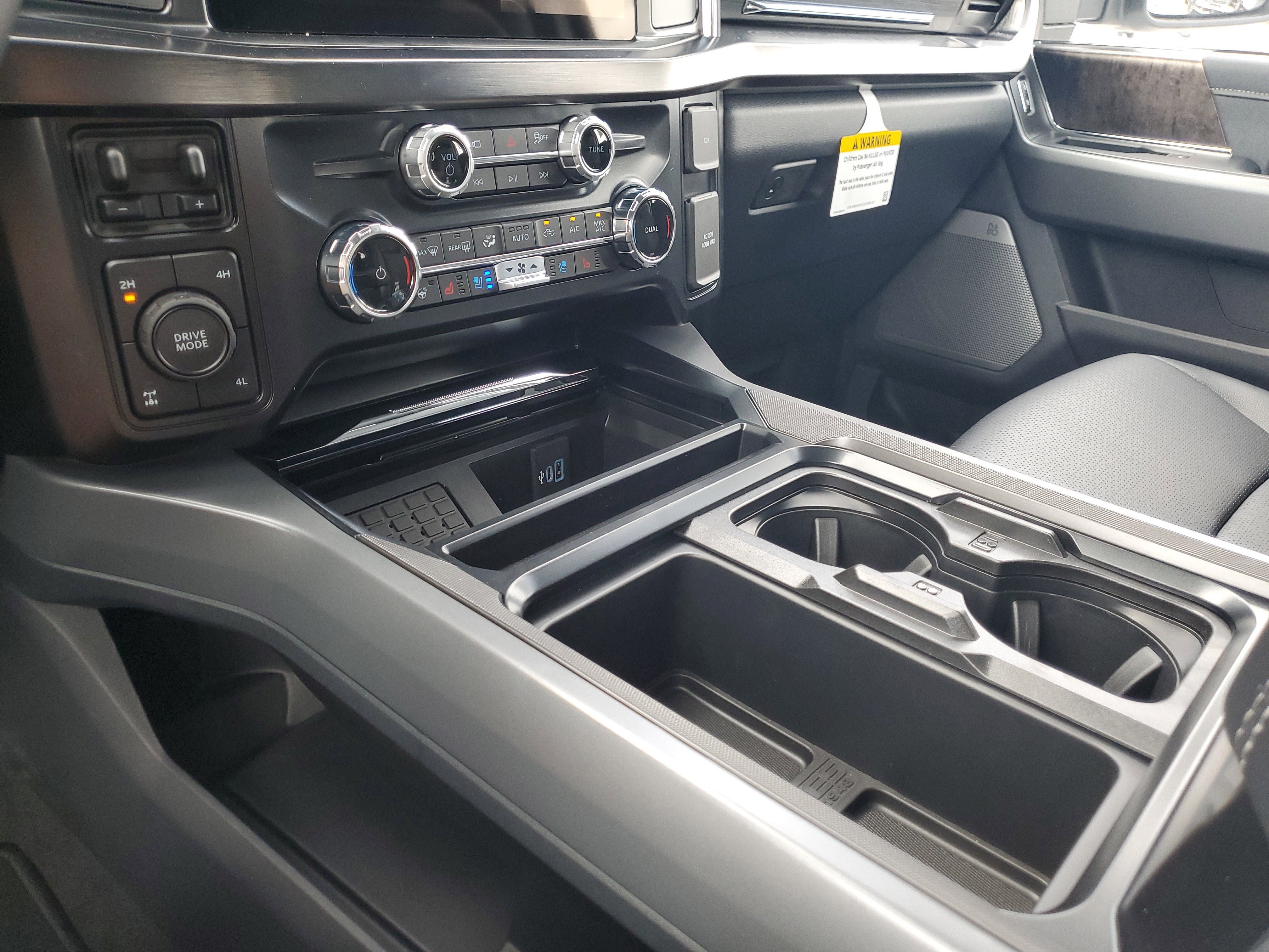 New 2026 Ford F250 Lariat w/ FX4 Off-Road Package image 19