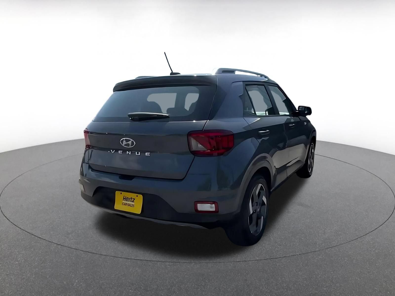 Used 2026 Hyundai Venue SEL FWD image 14