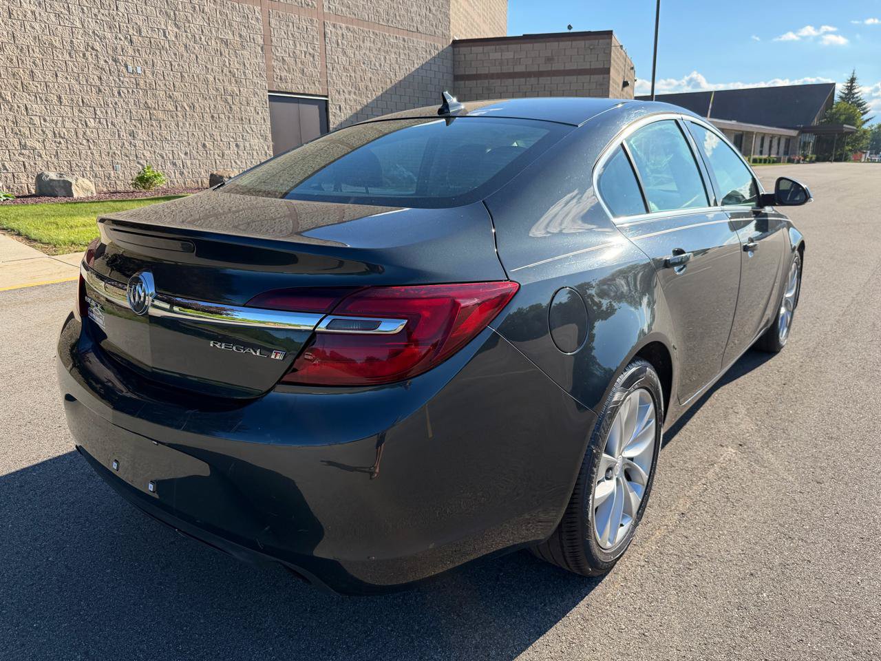 Used 2014 Buick Regal FWD image 5
