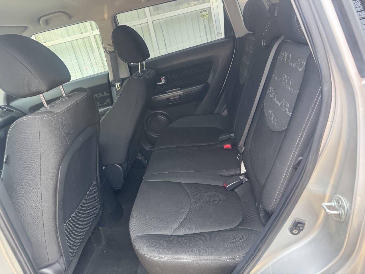 Used 2012 Kia Soul + FWD image 13