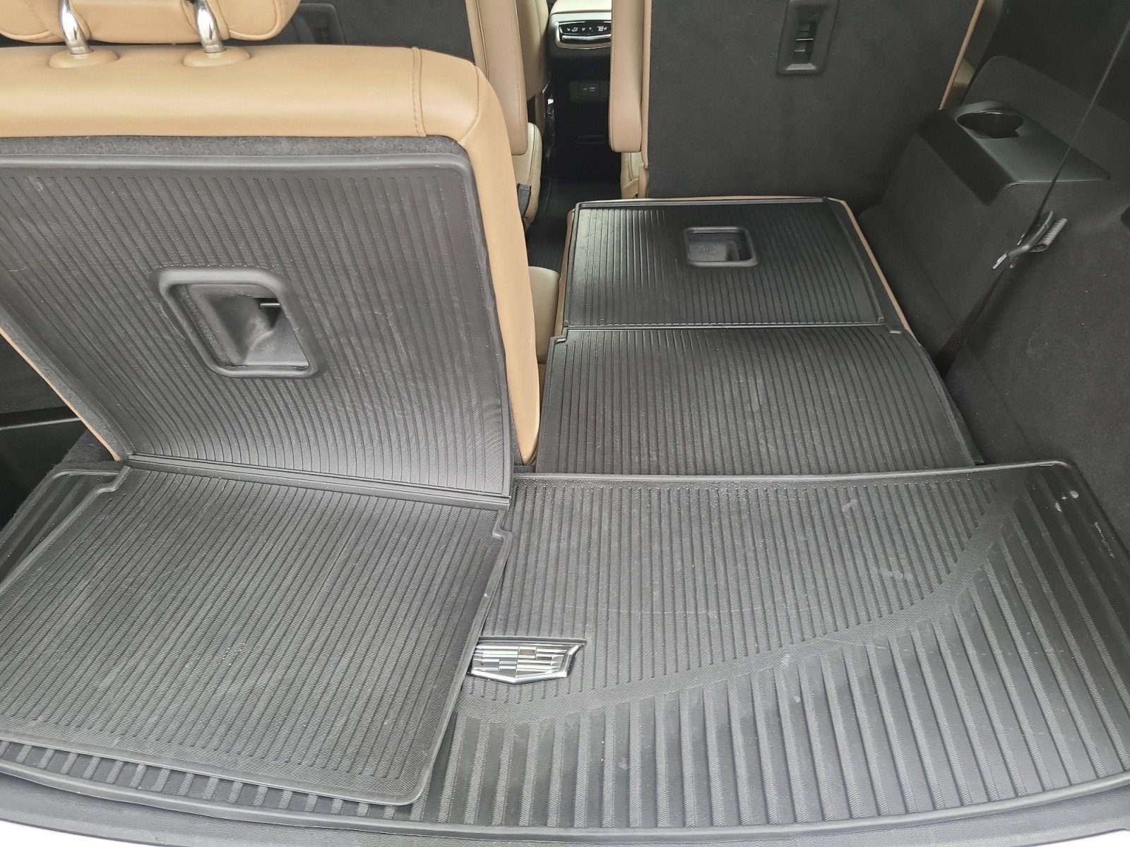 Used 2023 Cadillac XT6 Premium Luxury w/ Platinum Package FWD image 43