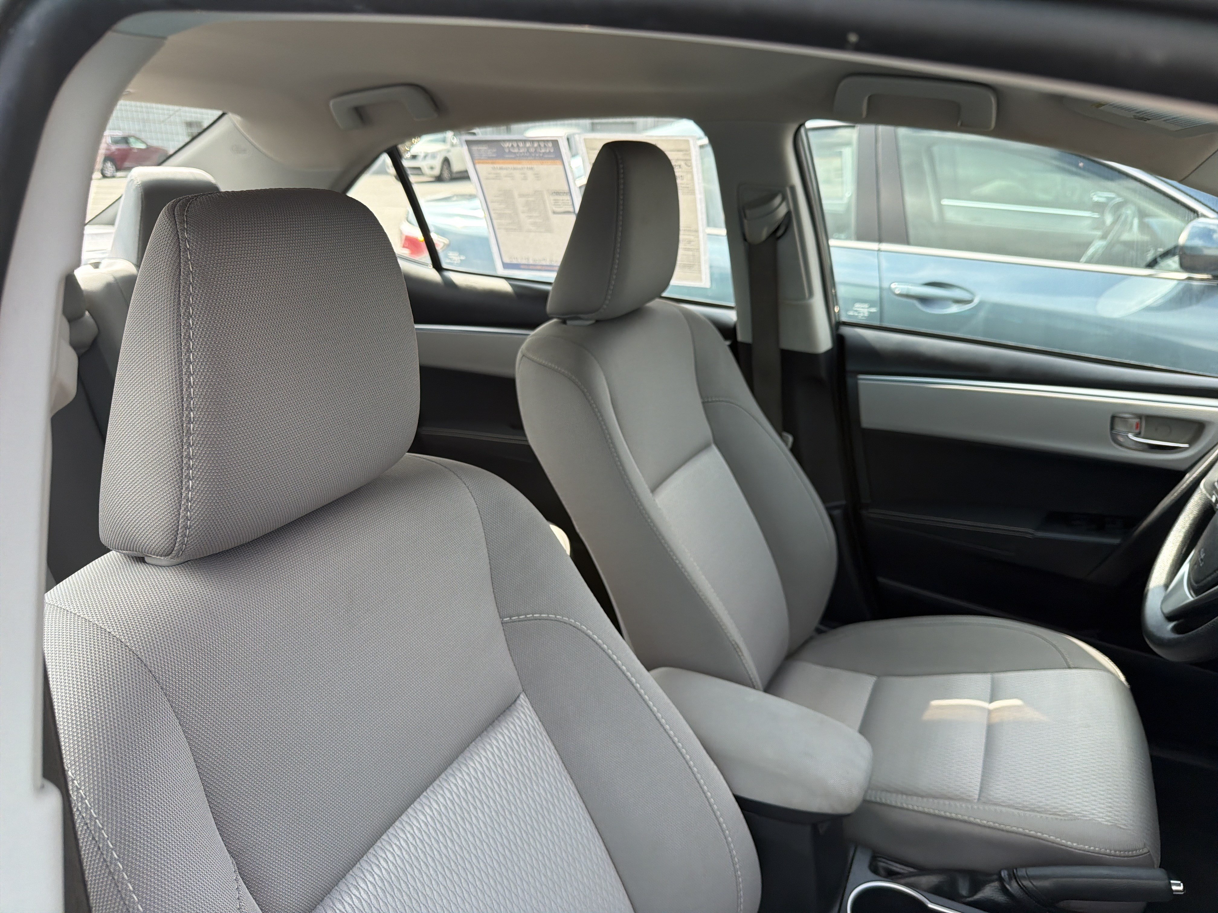 Used 2015 Toyota Corolla LE w/ Body Protection Package #1 FWD image 57