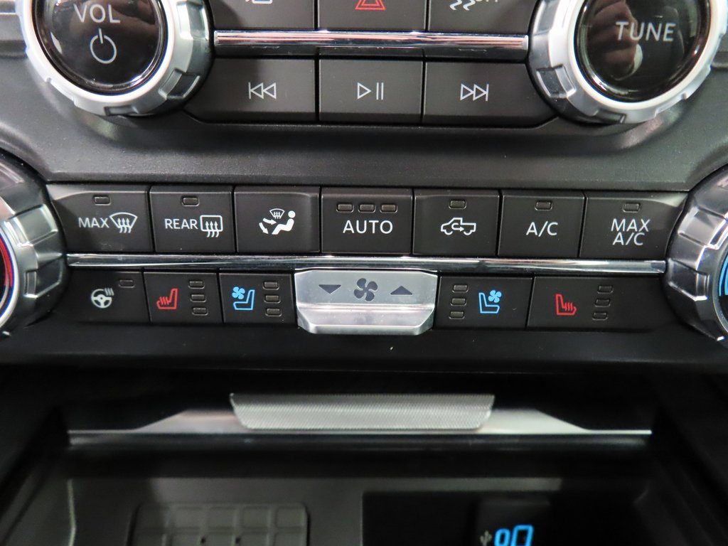 Used 2025 Ford F250 Platinum image 70